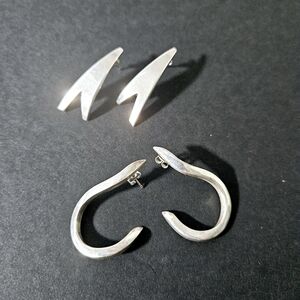 Pair of Vintage Sterling Silver Stud  Curved Teardrop 1.5" Earrings No Markings